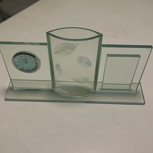 Bulova table clock decoration